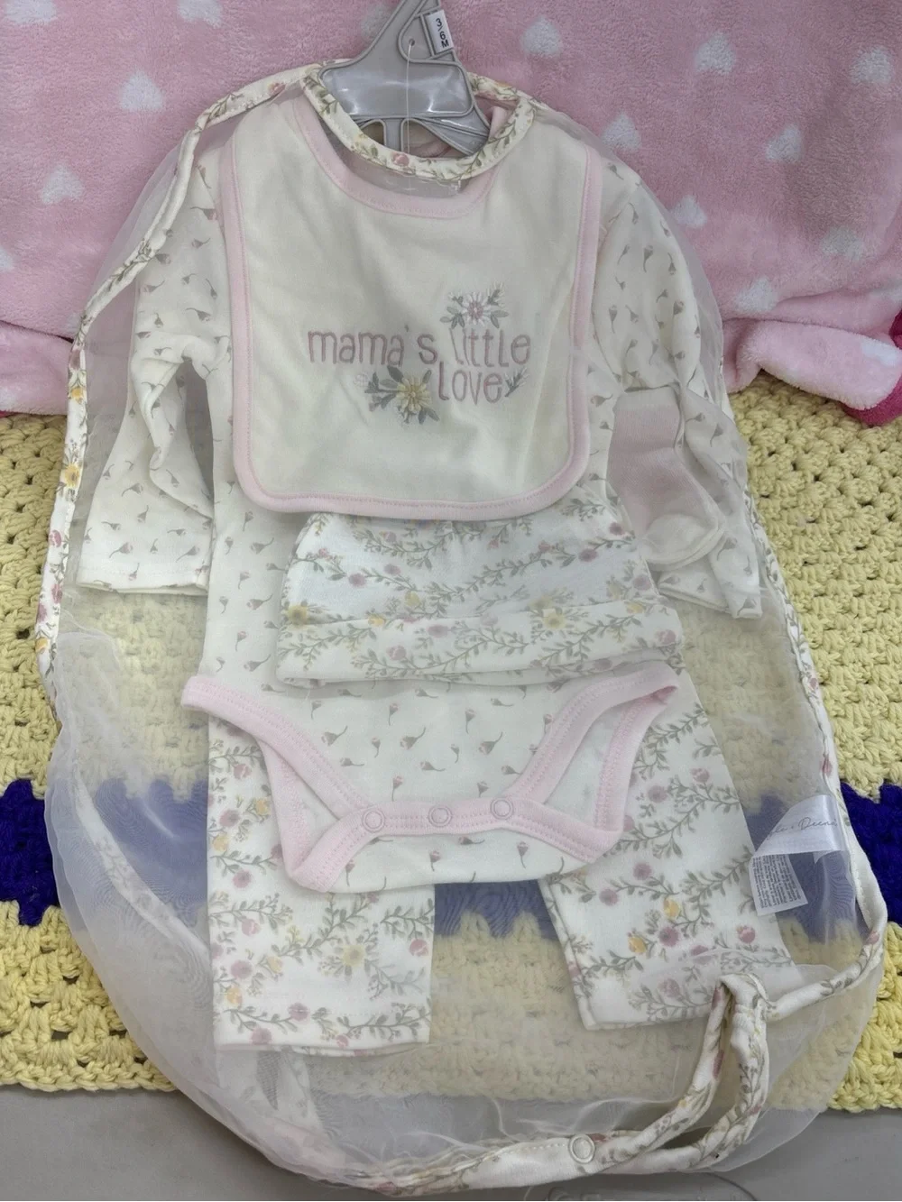 Kyle & Deena 5-piece set in tulle bag size 3-6 months NWT